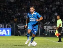 Persib Resmi Lepas Ezra Walian, Ucapkan Terima Kasih Persembahkan Gelar Kemenangan