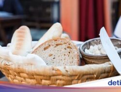 Heboh! TikToker Ungkap Rahasia Ke Balik Roti Gratis Restoran