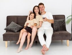 Rekomendasi Sofa Sederhana Murah Sebagai Ruang Keluarga, Dijamin Bikin Betah dan Nyaman