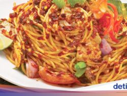 Resep Mie Goreng Cabe Kering yang Pedas Mulur dan Enak Nampol