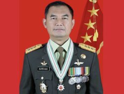 Riwayat Karier Militer dan Belajar Letjen Bambang Ismawan, Kasum TNI Di Kopassus
