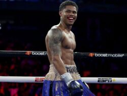 Shakur Stevenson Buka Kemungkinan Gabung Bersama Mayweather Promotions