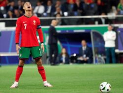 Tangis Ronaldo Pecah usai Tendangan Penaltinya Gagal, Langsung Minta Maaf Di Pendukung