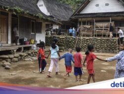 Suasana Hingga Kampung Naga Hingga Kabupaten Tasikmalaya