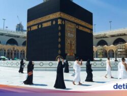 Top! Warga se-RT Di Sukoharjo Kompak Umrah Bersama