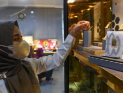 Pemilik Emas Happy, Hari Ini Harganya Melesat Naik Rp18 Ribu per Gram