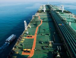 Hukuman Politik AS Mengganggu Aliran Migas Mentah Iran Hingga China