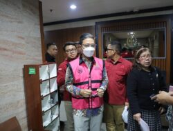 Langkah Pemerintah Bersih-bersih BUMN Perlu Pemberian Publik