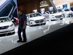 Produsen Kendaraan Masih Suram, Penundaan Tarif Trump Tak Termasuk Produk Impor Kendaraan Pribadi
