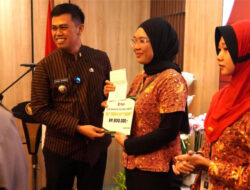 Pekerja SKT Sampoerna Terima Bantuan Langsung Tunai Dana Bagi Hasil CHT Rp800.000 per Orang