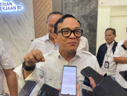 Sebut Batas Umur Didalam Sebab Itu Penghambat Pencari Kerja, Wamenaker Minta Dihapus!