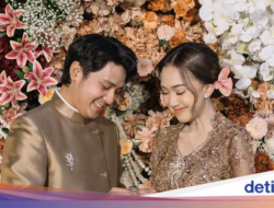 Romantisnya Arbani Yasiz dan Tunangannya Di Kulineran Ke Jepang