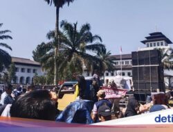 Larangan Study Tour Diprotes, Dedi Mulyadi Lalai Hitung Dampak Sosial Ekonomi?