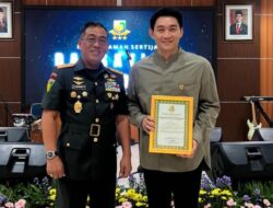 Ifan Seventeen Terima Apresiasi Warga Kehormatan Polisi Militer TNI AD
