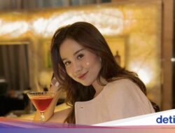 Keseruan Mayang Lucyana Pada Makan-makan Di Luar Negeri