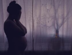 Dikira Hamil Lantaran Test Pack Positif, Wanita Ini Ternyata Kena Kanker Langka