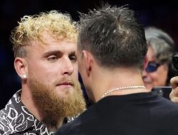 Oleksandr Usyk vs Jake Paul? Ini 3 Pertarungan Terakhir sang Kampiun Tak Terbantahkan