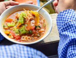 Doyan Makan Seblak? Ini Wanti-wanti Praktisi Medis Jantung