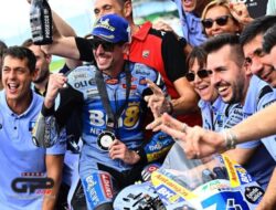 Alex Marquez Kampiun MotoGP Malaysia 2025, Francesco Bagnaia Gagal Finis!