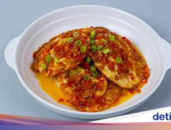 Resep Telur Ceplok Bumbu Cabe yang Pedas Nagih