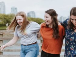 Jerman Larang Penjualan Gas Tertawa kepada Anak-anak