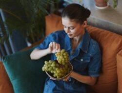 Kapan Waktu Terbaik Makan Anggur? Pagi Untuk Energi, Malam Bantu Tidur Pulas