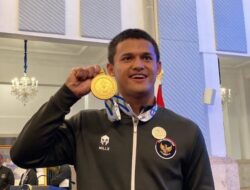 9 Catatan dan Prestasi Angkat Besi Rizki Juniansyah yang Mutakhir Diangkat Karena Itu Kepala TNI