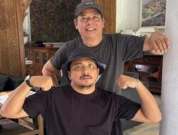 Sal Priadi Dikecam Warganet usai Foto Bersama Sitok Srengenge