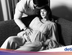 Seru! Potret Chelsea Islan Ngopi dan Ngemil Donat Ke Kafe