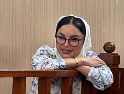 Nikita Mirzani Sentil Richard Lee Tak Ditahan Meski Terancam 12 Tahun Penjara: Luar Biasa