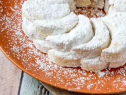 Jangan Kalap Makan Manis Di Lebaran, Bisa Bikin Mood Amburadul