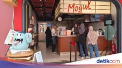 Nyamm! Burger Juicy nan Premium Ini Lagi Viral Di SCBD