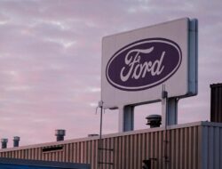 Ford Bakal Jual Pabrik Ke Spanyol Ke Geely