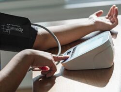 Ancaman Hipertensi Ke Gen Z, Mengapa Usia Muda Kini Rentan Penyakit Jantung?