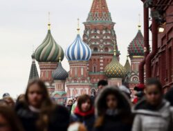 Dikepung Hukuman Politik Barat, Rusia Malah Cetak Catatan Hampir Semua Warganya Punya Kerjaan!
