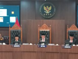 DKPP Tolak Aduan Bonatua soal Dugaan Kartu Merah Kode Etik Komisi Pemilihan Umum Yang Berhubungan Bersama Ijazah Jokowi