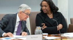 Trump Kembali Ancam Pecat Gubernur The Fed Lisa Cook meski Tuduhan Mengelabui Orang Lain KPR Tak Terbukti
