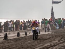 Slidetober 2026 Dari Sebab Itu Arena Perpaduan Latihan Selancar, Balap Kendaraan Bermotor Roda Dua, dan Karyaseni Hingga Bali
